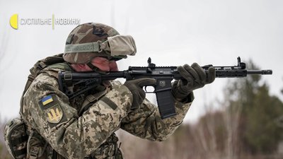 “Кожен раз, коли Росія брязкає зброєю, чимало людей записується до тероборони” — історія резервіста “Кожен раз, коли Росія брязкає зброєю, чимало людей записується до тероборони” — історія резервіста