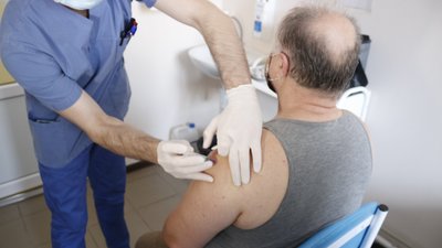 Другий етап вакцинації в Одесі: де розгорнули тимчасові пункти щеплення та як вони працюють Другий етап вакцинації в Одесі: де розгорнули тимчасові пункти щеплення та як вони працюють