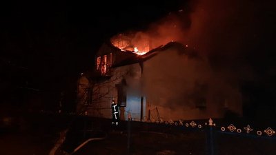 Напад на пенсіонерку та підпал будинку: рівненська поліція упіймала підозрюваного Напад на пенсіонерку та підпал будинку: рівненська поліція упіймала підозрюваного