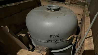 У Херсоні СБУ виявили схрон зі зброєю російської армії У Херсоні СБУ виявили схрон зі зброєю російської армії