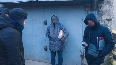 У Франківську правоохоронці затримали киянина, який збував наркотики