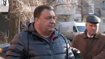 У Запоріжжі по вулиці Сєдова,1 руйнується будинок У Запоріжжі по вулиці Сєдова,1 руйнується будинок