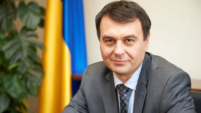 ДБР затримало податківця із Житомирщини на хабарі у 200 тисяч гривень