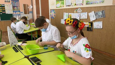 "Щедрий вівторок": як херсонські учні долучились до благодійної ініціативи "Щедрий вівторок": як херсонські учні долучились до благодійної ініціативи