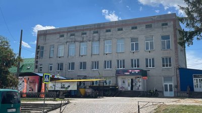 Місце, де має бути постамент із трактором "Універсал-2" Місце, де має бути постамент із трактором "Універсал-2"