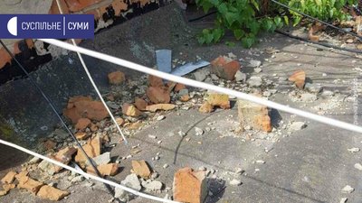 Мешканці будинку в Сумах 13 років чекають на ремонт даху Мешканці будинку в Сумах 13 років чекають на ремонт даху