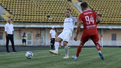 Полтавська "Ворскла" вдома програла футбольному клубу "Кривбас" Полтавська "Ворскла" вдома програла футбольному клубу "Кривбас"