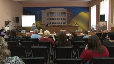 Вчать вакцинувати: у Черкасах розпочалися навчання для мобільних бригад медиків Вчать вакцинувати: у Черкасах розпочалися навчання для мобільних бригад медиків
