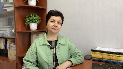 Вдвічі менше першокласників: як цьогоріч навчатимуться у лозівському ліцеї на Харківщині, який зруйнувала РФ Вдвічі менше першокласників: як цьогоріч навчатимуться у лозівському ліцеї на Харківщині, який зруйнувала РФ