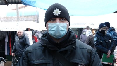 У Рівному провели карантинний рейд на ринку. Як це було У Рівному провели карантинний рейд на ринку. Як це було