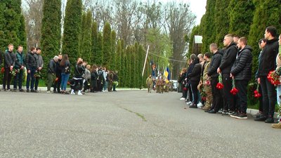У Вінниці попрощалися із Денисом Бабієм У Вінниці попрощалися із Денисом Бабієм