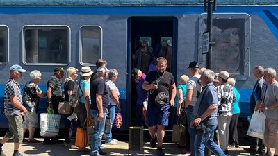 Затримуються потяги, що прямують з Черкас через Київ — УЗ
