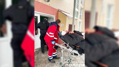 "Ми були біля ґанку": що відомо про постраждалу від російського обстрілу сім'ю з 4-річною дитиною на Семенівщині