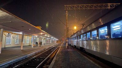 За три години з Києва: до Черкас вперше прибув швидкісний потяг За три години з Києва: до Черкас вперше прибув швидкісний потяг