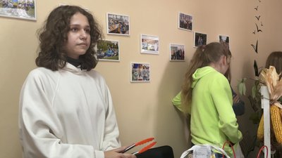 У Дніпрі школярі зібрали 40,5 тисяч на допомогу українській армії У Дніпрі школярі зібрали 40,5 тисяч на допомогу українській армії