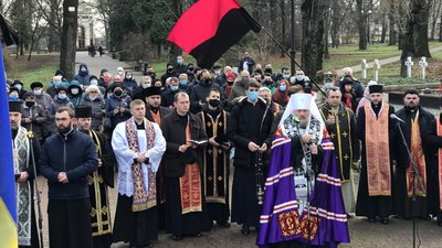 Іванофранківці вшанували пам’ять жертв Голодоморів Іванофранківці вшанували пам’ять жертв Голодоморів