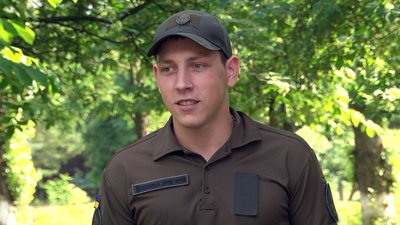 "Мама в частині, і ми мусимо": двоє братів з Волині вслід за матір'ю пішли служити в Нацгвардію "Мама в частині, і ми мусимо": двоє братів з Волині вслід за матір'ю пішли служити в Нацгвардію