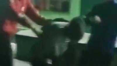 На Херсонщині поліція відкрила кримінальне провадження через відео в інтернеті На Херсонщині поліція відкрила кримінальне провадження через відео в інтернеті