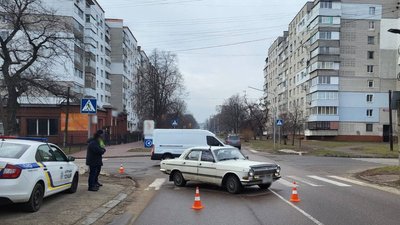 У Черкасах на пішоходному переході збили жінку У Черкасах на пішоходному переході збили жінку