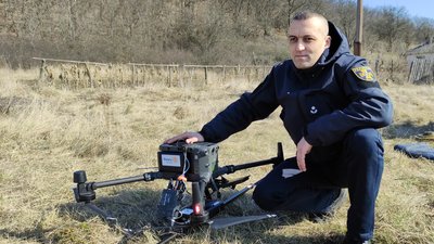На Полтавщині рятувальники вчаться керувати дронами: для чого будуть використовувати На Полтавщині рятувальники вчаться керувати дронами: для чого будуть використовувати