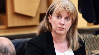 У Шотландії почнуть безкоштовно роздавати засоби жіночої гігієни