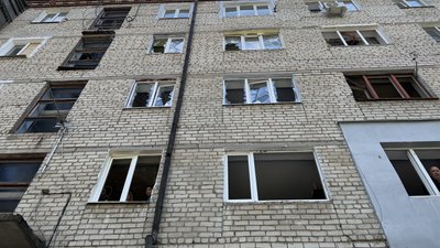 Обстріли житлових кварталів Миколаєва: прокуратура розпочала розслідування за фактами порушення законів війни