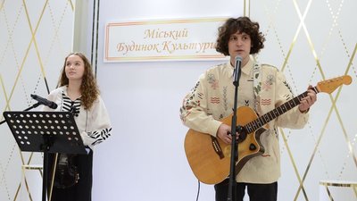 У Рівному вручили премію Олександра Храпаченка. Хто її отримав У Рівному вручили премію Олександра Храпаченка. Хто її отримав
