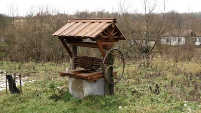 Прикарпатське село Озерце: холодні хати і теплі спогади Прикарпатське село Озерце: холодні хати і теплі спогади