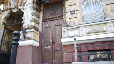 Відновити пам’ять. Чому влада Одеси не реставрує старовинні двері, та хто їх рятує натомість Відновити пам’ять. Чому влада Одеси не реставрує старовинні двері, та хто їх рятує натомість