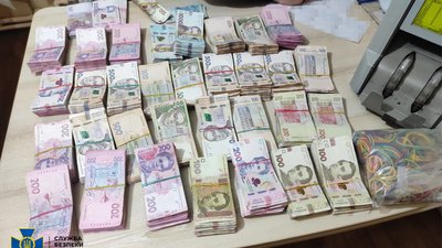 На Полтавщині конвертаційний центр сприяв підприємствам в ухилянні від сплати податків