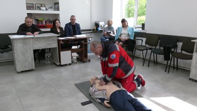 На Рівненщині водіїв швидкої вчать надавати екстренну домедичну допомогу На Рівненщині водіїв швидкої вчать надавати екстренну домедичну допомогу