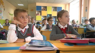 "Вчителювання" називає способом життя. Черкащанка Валентина Юларжи "Вчителювання" називає способом життя. Черкащанка Валентина Юларжи