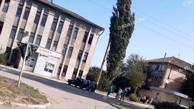 У Приазовському, що на окупованій Мелітопольщині, стався вибух на території штабу видачі російських паспортів