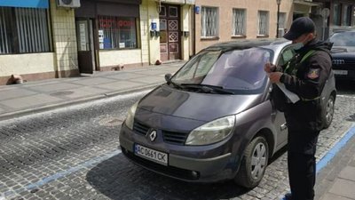 Новий паркомат у Луцьку: за день оштрафували 26 водіїв