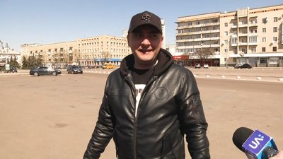 Житомирянин зі старого "Москвича" за п'ять років зробив стильний хот-род Житомирянин зі старого "Москвича" за п'ять років зробив стильний хот-род