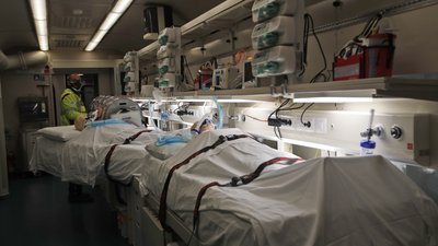 Госпіталь та центр вакцинації. В Італії запустили перший "поїзд здоров'я" Госпіталь та центр вакцинації. В Італії запустили перший "поїзд здоров'я"