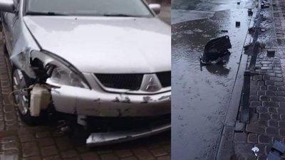 В Івано-Франківську водій позбивав дорожні стовпці та втік
