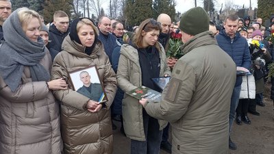 вручення листа пошани і скорботи рідним бійця вручення листа пошани і скорботи рідним бійця