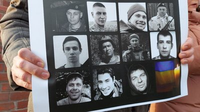 Згадали усіх поіменно: у Харкові провели панахиду за загиблими на сході України у лютому