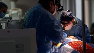 Хірурги вінницької лікарні імені Пирогова виконали три успішні реконструктивні операції обличчя Хірурги вінницької лікарні імені Пирогова виконали три успішні реконструктивні операції обличчя