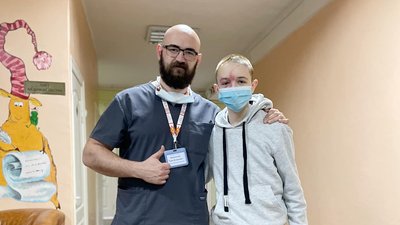 Уламок ракети потрапив у голову: у Львові прооперували 12-річного хлопця Уламок ракети потрапив у голову: у Львові прооперували 12-річного хлопця