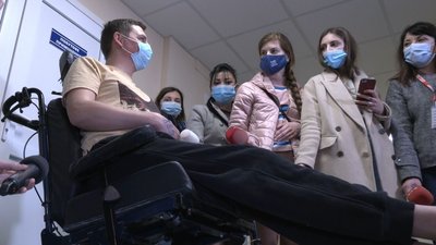 “Дивом лишилися живими”. Поранені під час обстрілу аеропорту в Дніпрі рятувальники про свій стан “Дивом лишилися живими”. Поранені під час обстрілу аеропорту в Дніпрі рятувальники про свій стан