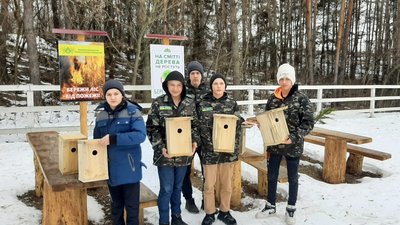 До Міжнародного дня лісів черкаські школярі розвішали шпаківні