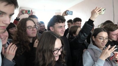 "Такого в нашому місті ще не було": в тернопільській школі встановили новий атракціон