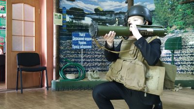 Прикордонники влаштували екскурсію для луцьких школярів
