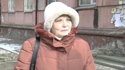 У Запоріжжі по вулиці Сєдова,1 руйнується будинок У Запоріжжі по вулиці Сєдова,1 руйнується будинок