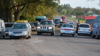 Відривається асфальт: на Рівненщині водії подали 130 заяв на дорожників Відривається асфальт: на Рівненщині водії подали 130 заяв на дорожників