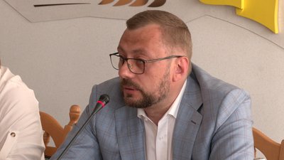 Провели світло і Wi-Fi: жителі багатоповерхівки у Чернігові власноруч облаштовують сховище Провели світло і Wi-Fi: жителі багатоповерхівки у Чернігові власноруч облаштовують сховище