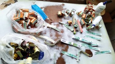 Продавав сурогат, як елітні напої. Продавав сурогат, як елітні напої.
