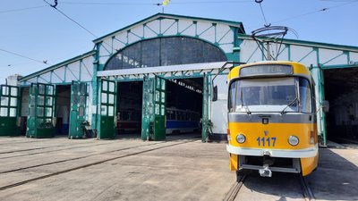 На вулиці Миколаєва виїхав реконструйований трамвай На вулиці Миколаєва виїхав реконструйований трамвай